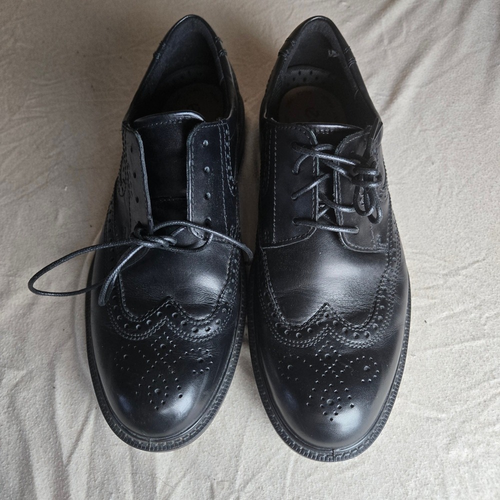 ECCO Wingtip Oxford Mens 9-9.5 Black Leather Brogue Dress Shoes Lace Up Like New
